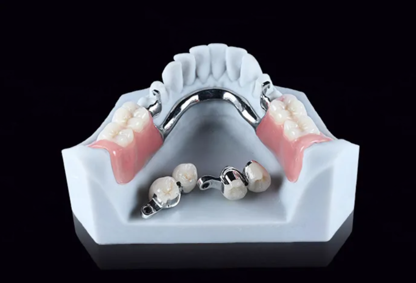 Stellite avec attachements 2